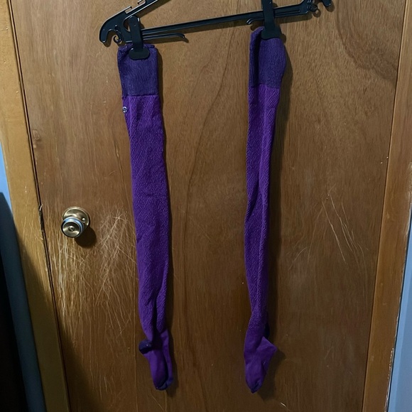 2 for 15$// Lululemon Yoga Socks - Picture 1 of 2